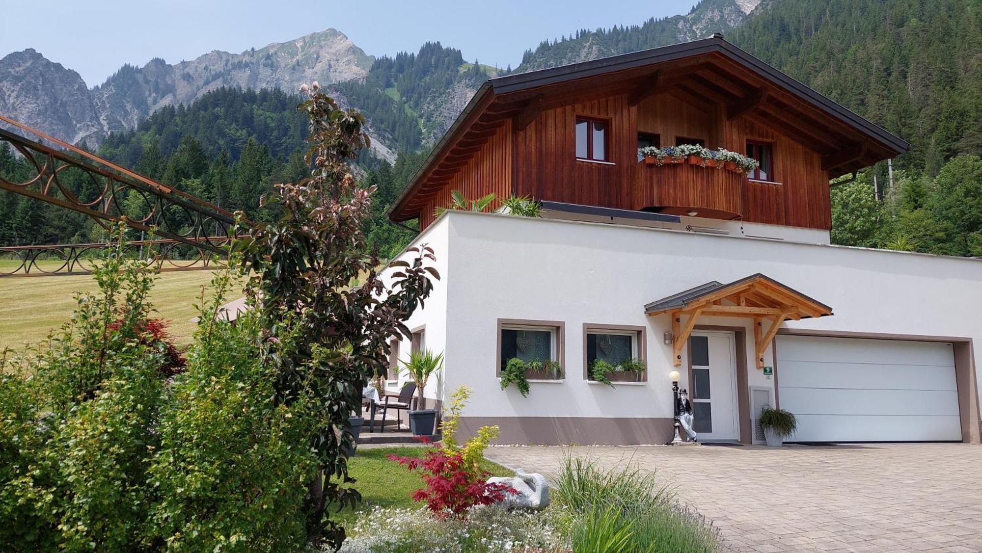 Апартаменты Haus Adrian Вальд-ам-Арльберг Экстерьер фото